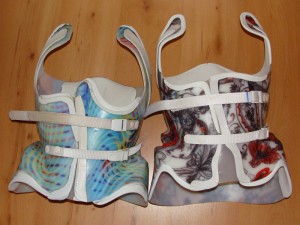 Beide Korsetts im Vergleich